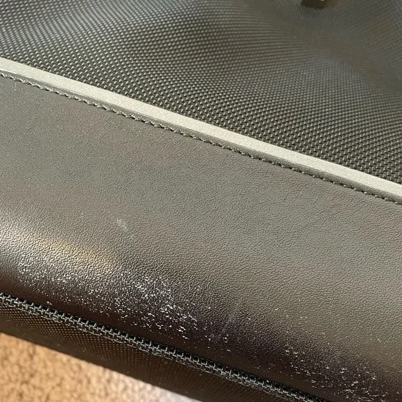 Tumi Black Laptop Bag with Sleek Professional Design - Picture 12 of 16